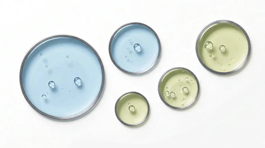 Acide Hyaluronique + Bakuchiol : Hydratation + Anti-Âge Doux