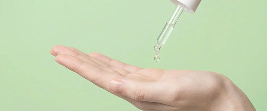 Acide Hyaluronique + Peptides : Hydratation + Fermeté pour une Peau Jeune