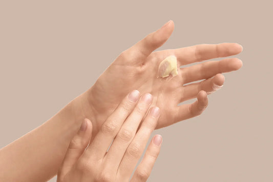 Crème anti-âge naturelle : le guide expert pour rajeunir votre peau naturellement