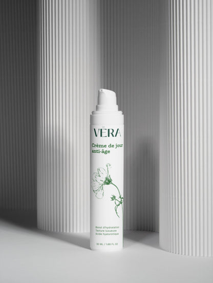 Crème de jour anti-âge VERA design minimaliste, soin visage hydratant pour une peau plus ferme