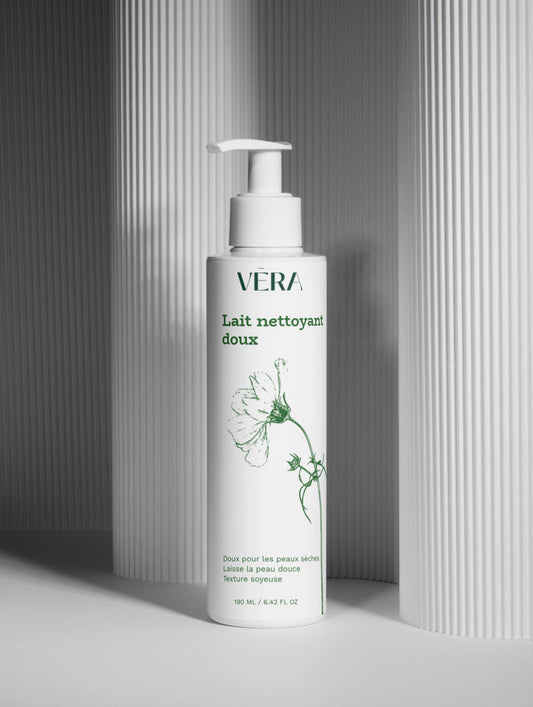 Lait nettoyant doux VERA design minimaliste, soin hydratant pour peau sèche et sensible