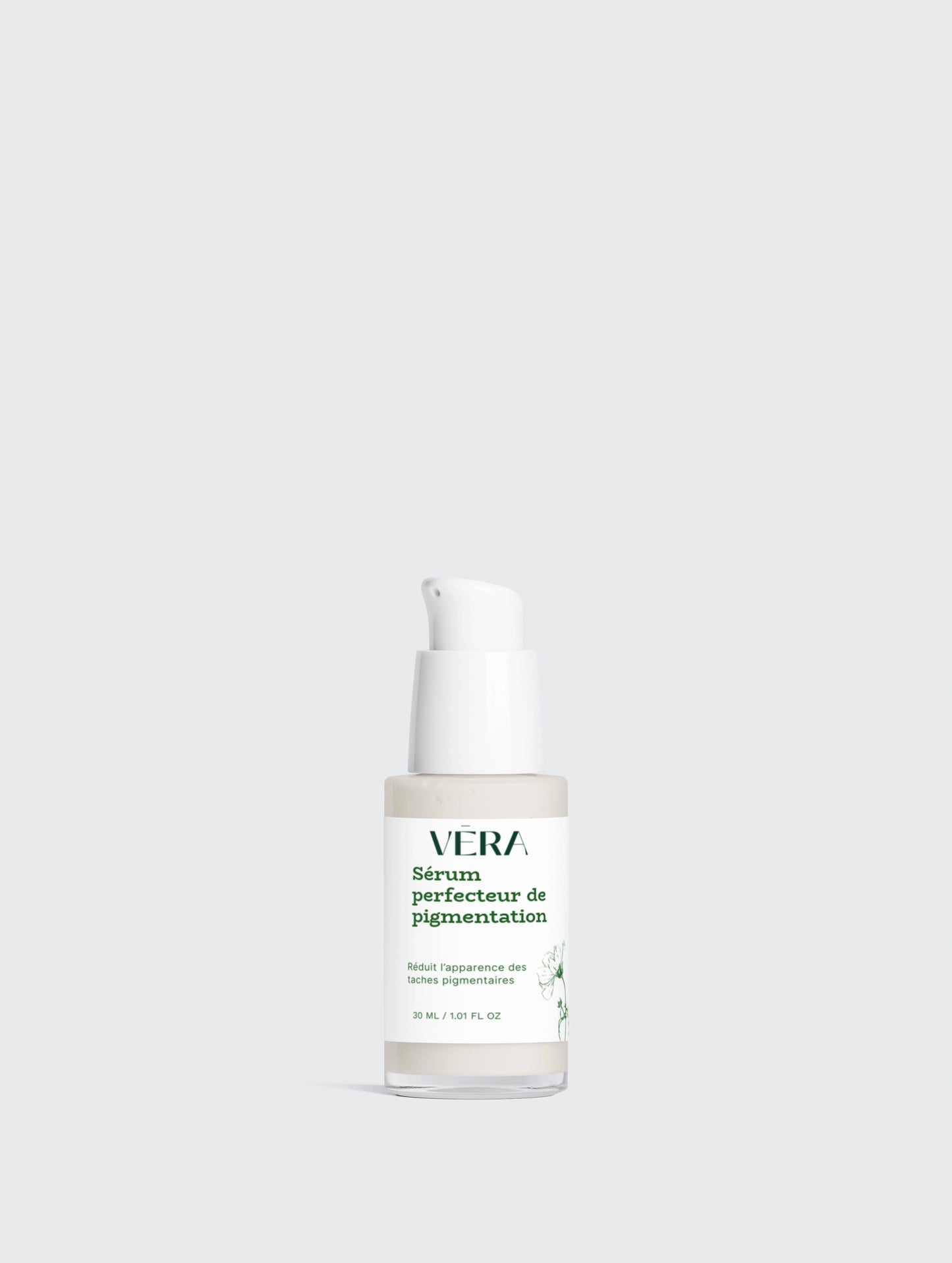 Sérum correcteur de pigmentation VERA fond blanc, réduit les taches et ravive l’éclat du visage
