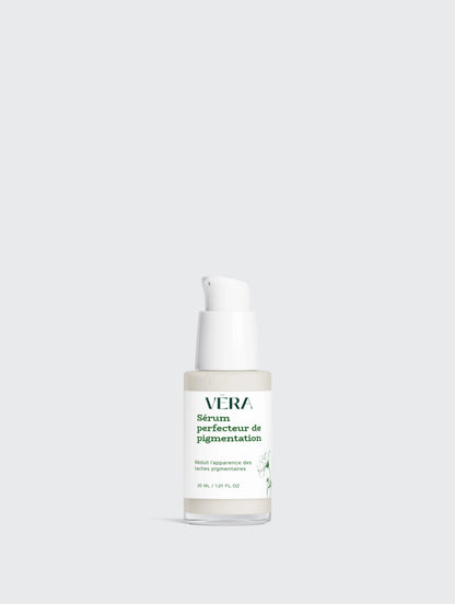 Sérum correcteur de pigmentation VERA fond blanc, réduit les taches et ravive l’éclat du visage